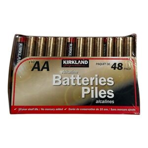 Kirkland Signature AA Alkaline Batteries 48 Pack‎ New